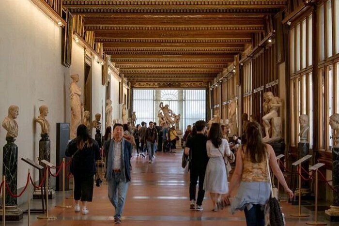 Uffizi & Accademia Highlights: Timed Entry Combo Guided Tour