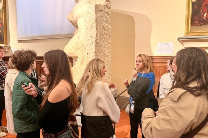 Uffizi & Accademia Timed Entry: Small Group Duomo Walking Tour