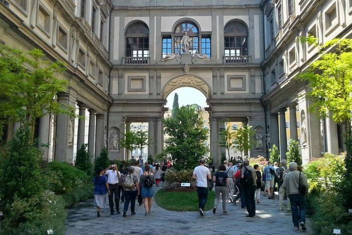 Entrada a la Galería de los Uffizi con acceso prioritario