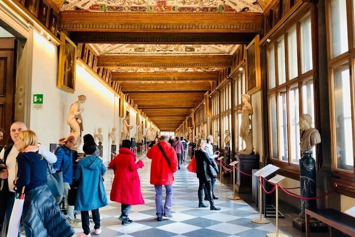 Uffizi Gallery Small Group Tour with Guide